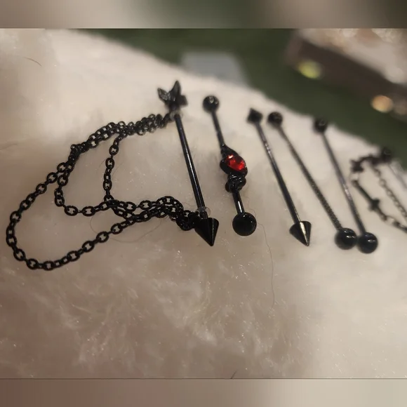 Black Arrow and Heart Industrial Goth Piercing Set - Picture 2 of 4